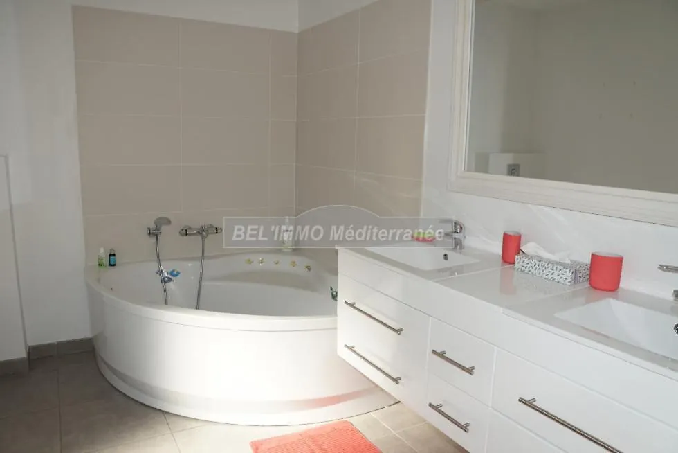 La Villa Blanche Cavalaire-sur-Mer 0*,  France