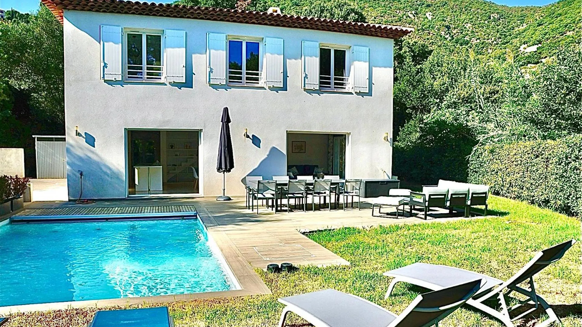 La Villa Blanche Cavalaire-sur-Mer